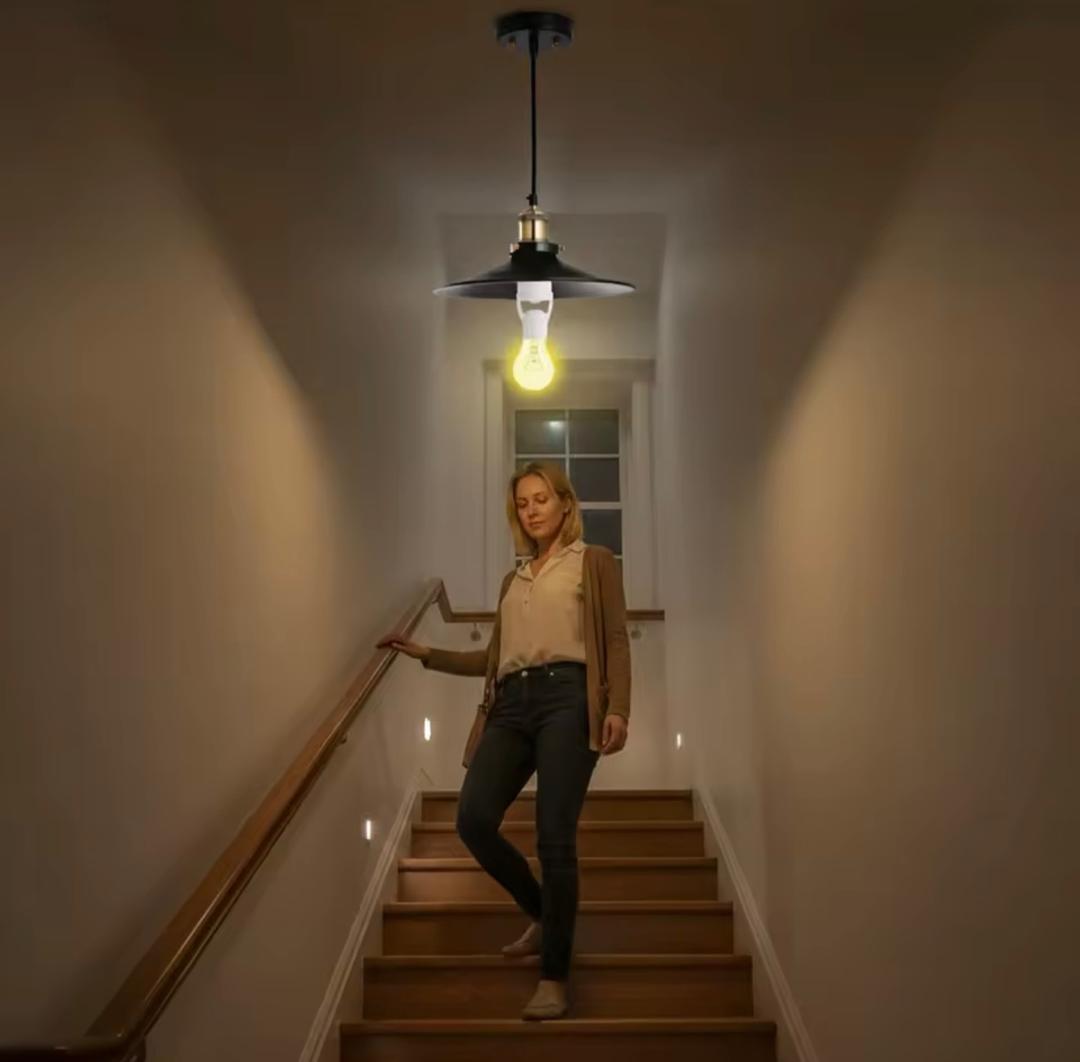 Prix : 5000f au lieu 8000f . Ampoule gratuite offerte, douille intelligente, avec détection infrarouge pour un allumage automatique et sécurise de vos lampes. Facile à installer, cette douille optimise l'éclairage avec une efficacité énergétique.